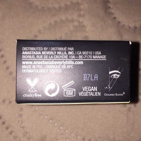 Anastasia Beverly Hills - Picture 3 of 7